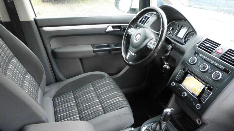 VW Touran NA 4ASTI , снимка 14 - Автомобили и джипове - 23255619