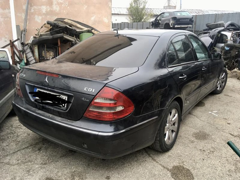 Mercedes-Benz E 270, снимка 2 - Автомобили и джипове - 26910514