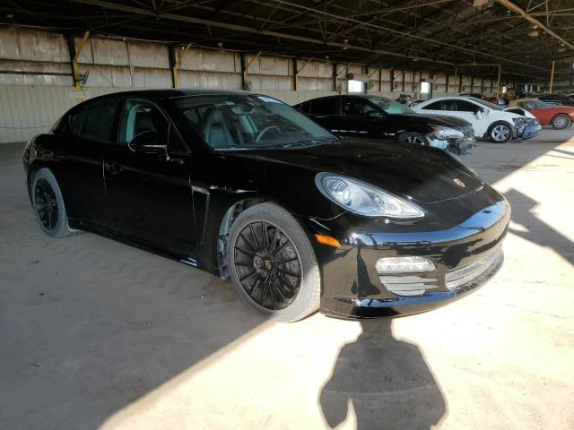 Porsche Panamera ПОДГРЕВ* КАМЕРА* МАСАЖ* КЕЙЛЕС* ДИСТРОНИК, снимка 4 - Автомобили и джипове - 48654691