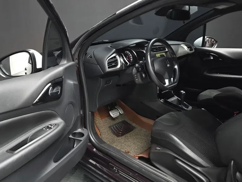 Citroen DS3 1.6 Bluehdi, снимка 10 - Автомобили и джипове - 56528807