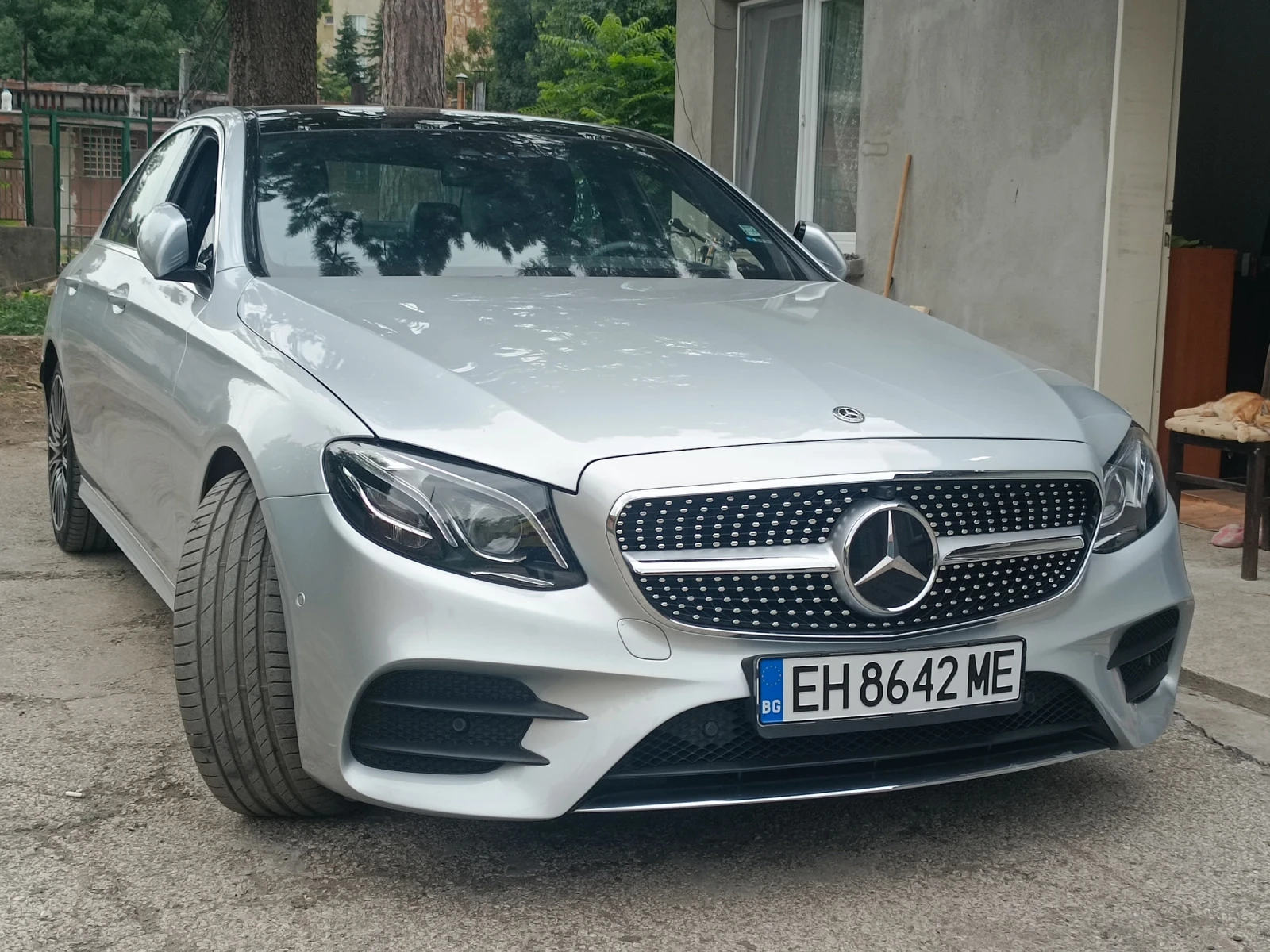 Mercedes-Benz E 200, снимка 1