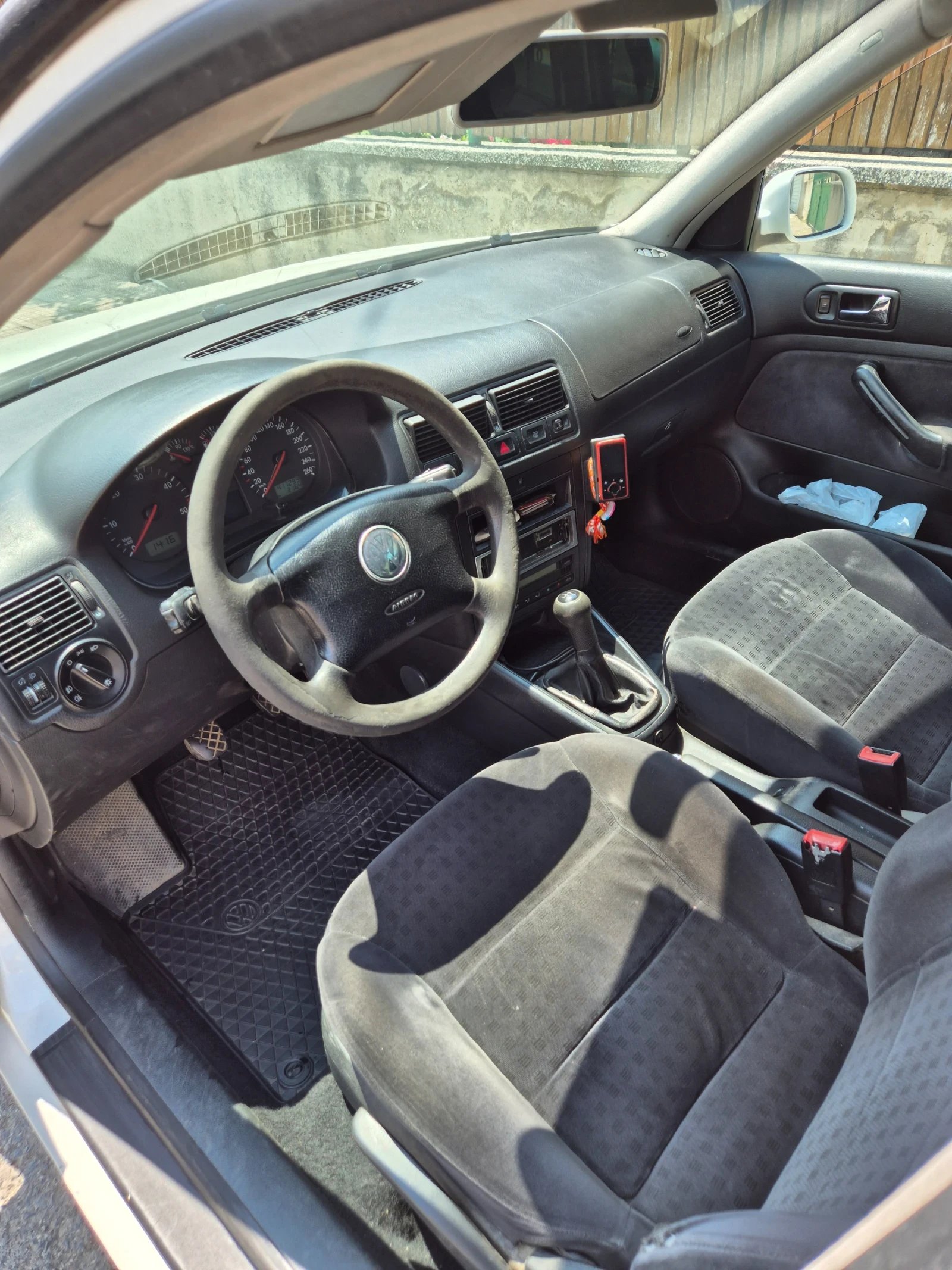 VW Golf  - изображение 8