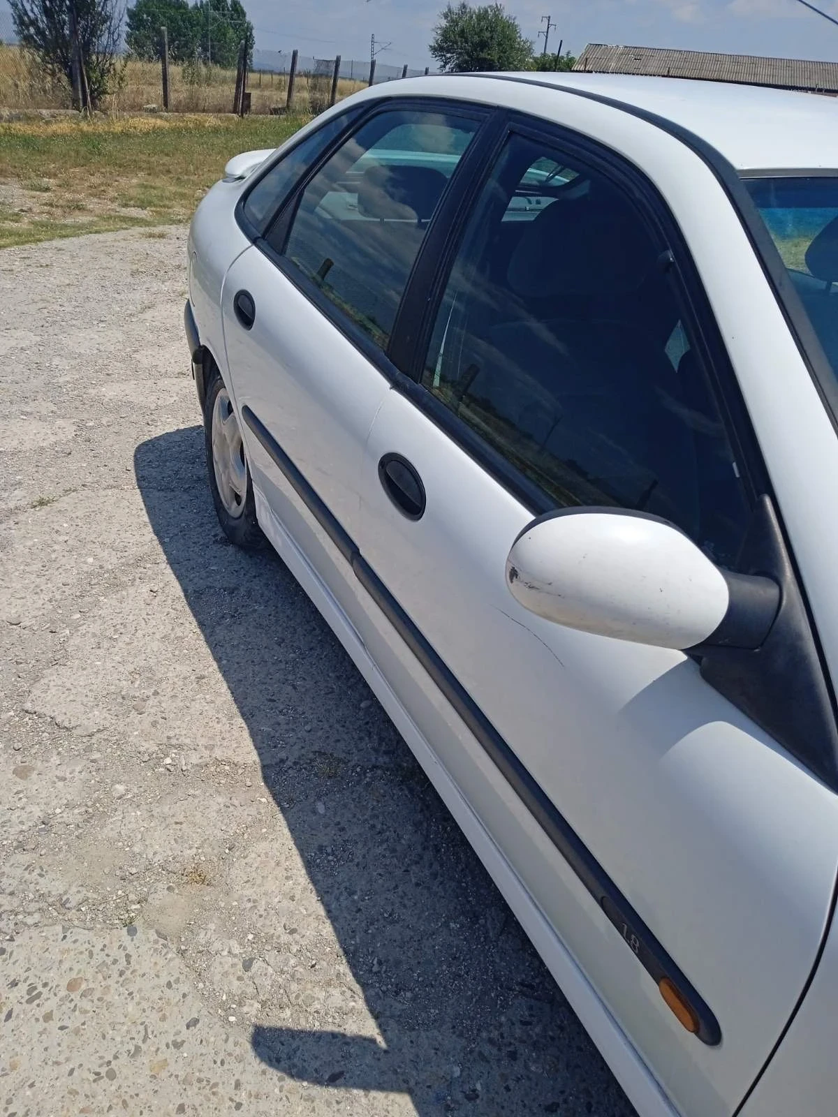 Renault Laguna 1.8 - изображение 4