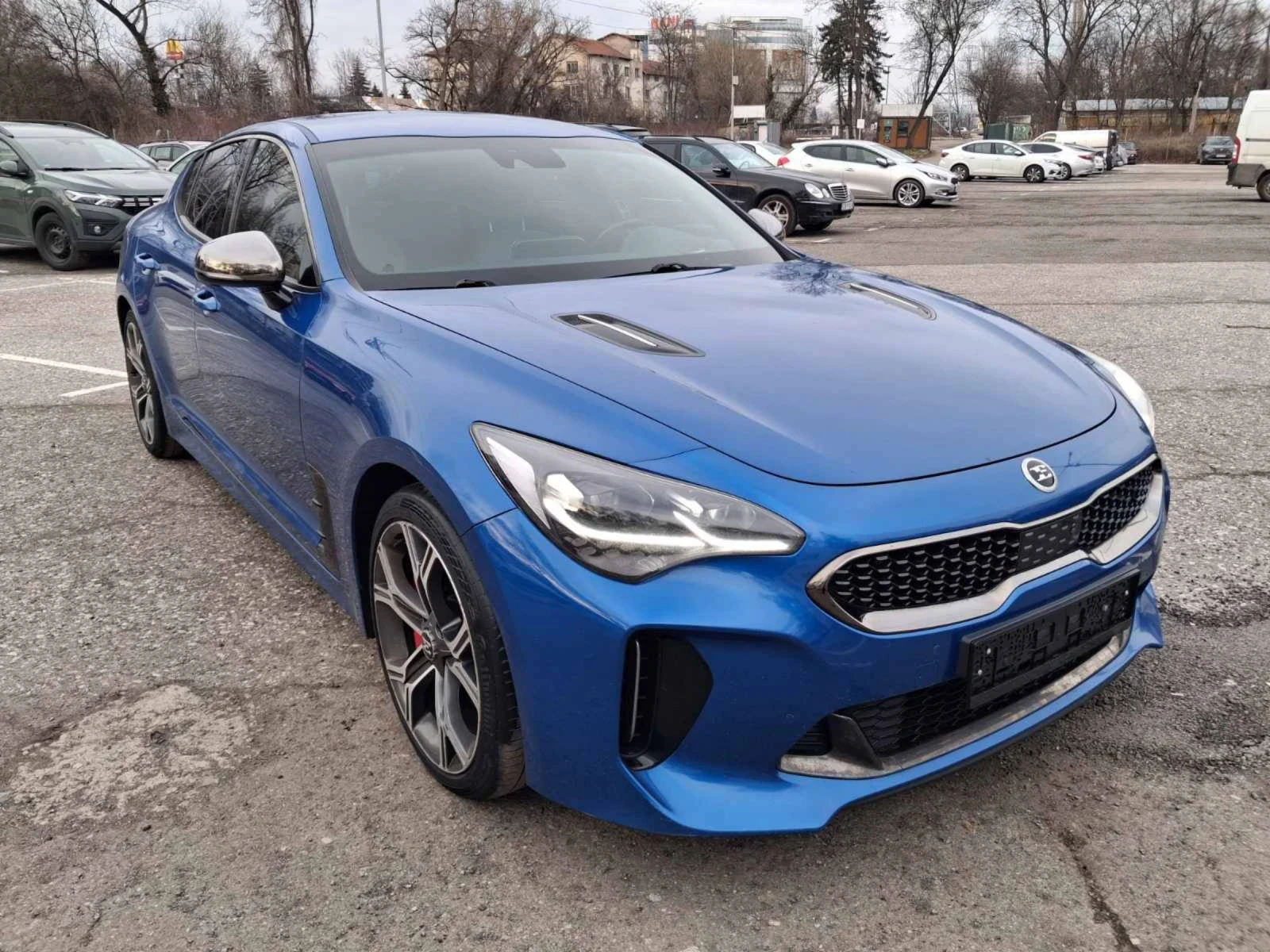 Kia Stinger 3.3 GT 4WD LED LDWS DAW HUD КАМ360 DISTRONIC 