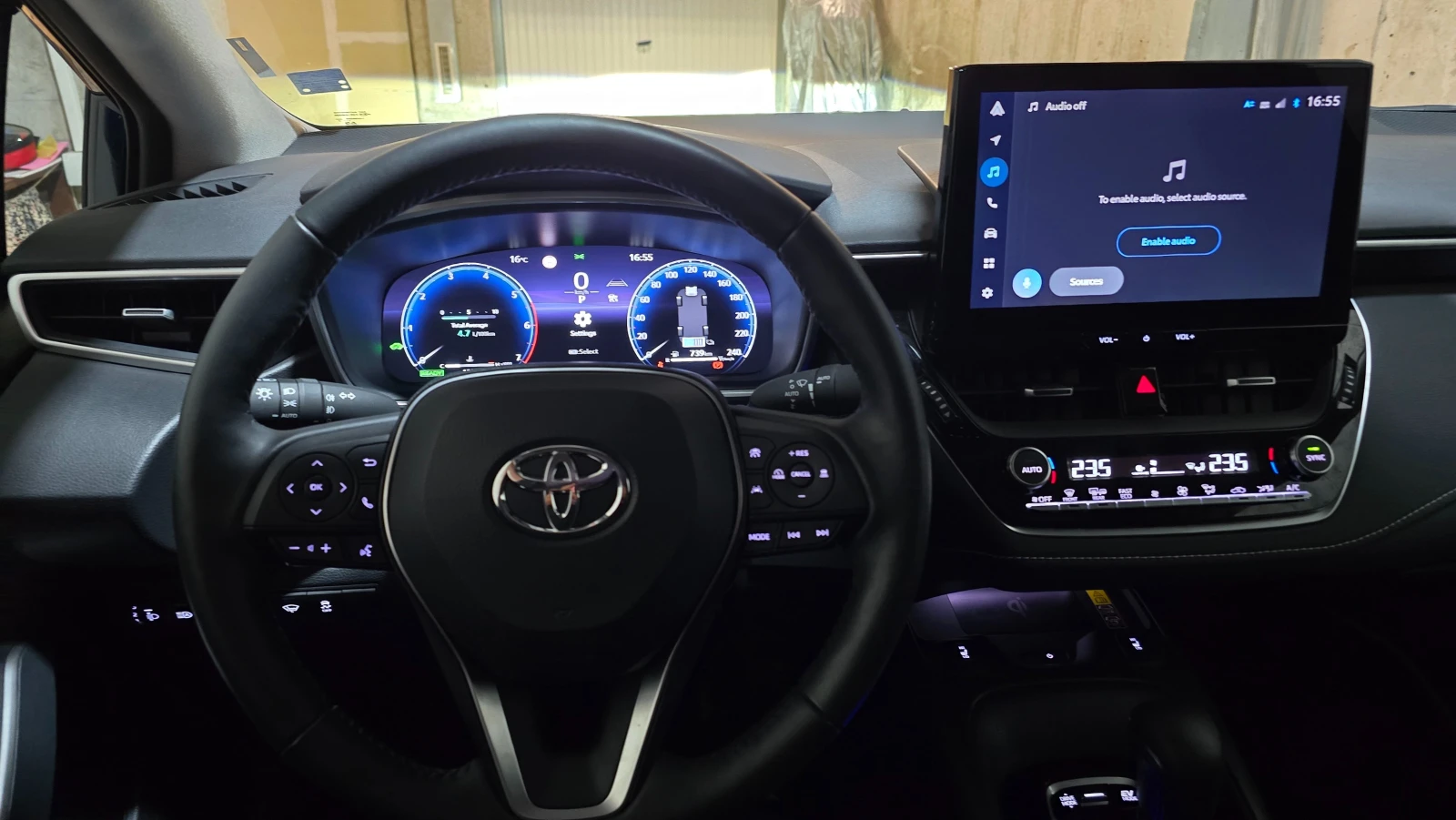 Toyota Corolla 1.8HSD Executive Plus, снимка 7 - Автомобили и джипове - 53872601