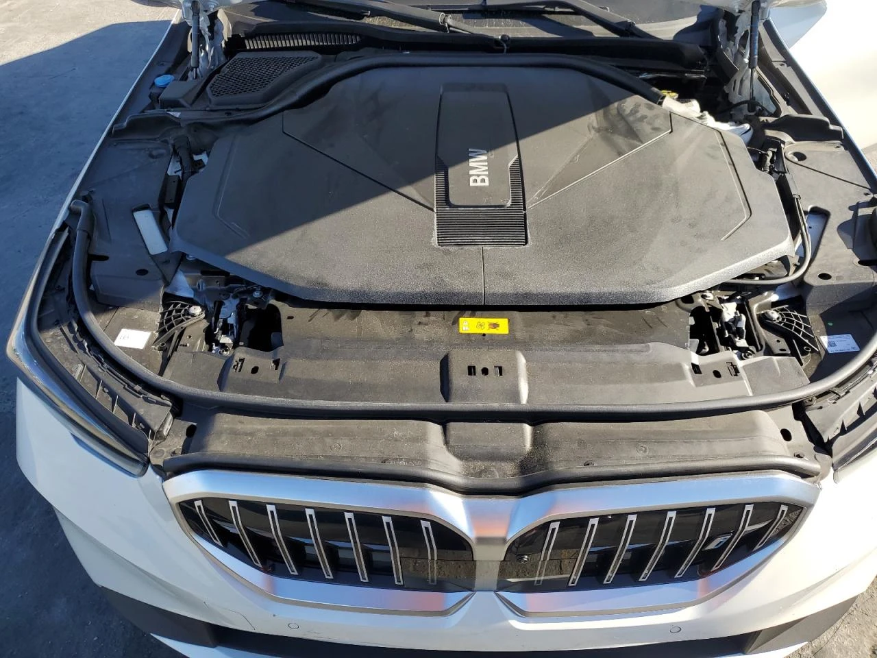 BMW i5 eDrive40 Sedan, снимка 11 - Автомобили и джипове - 54152762