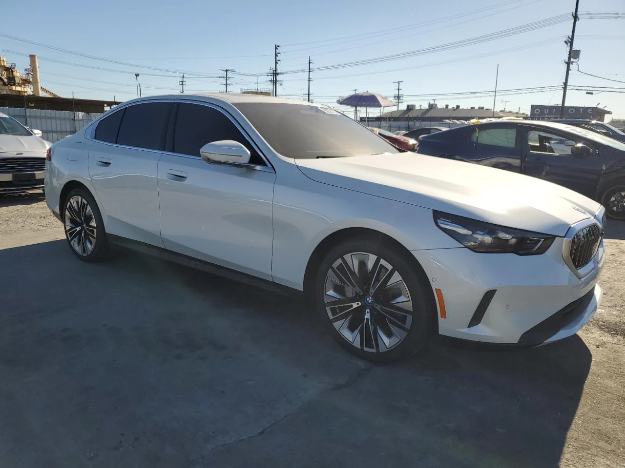 BMW i5 eDrive40 Sedan, снимка 4 - Автомобили и джипове - 54152762