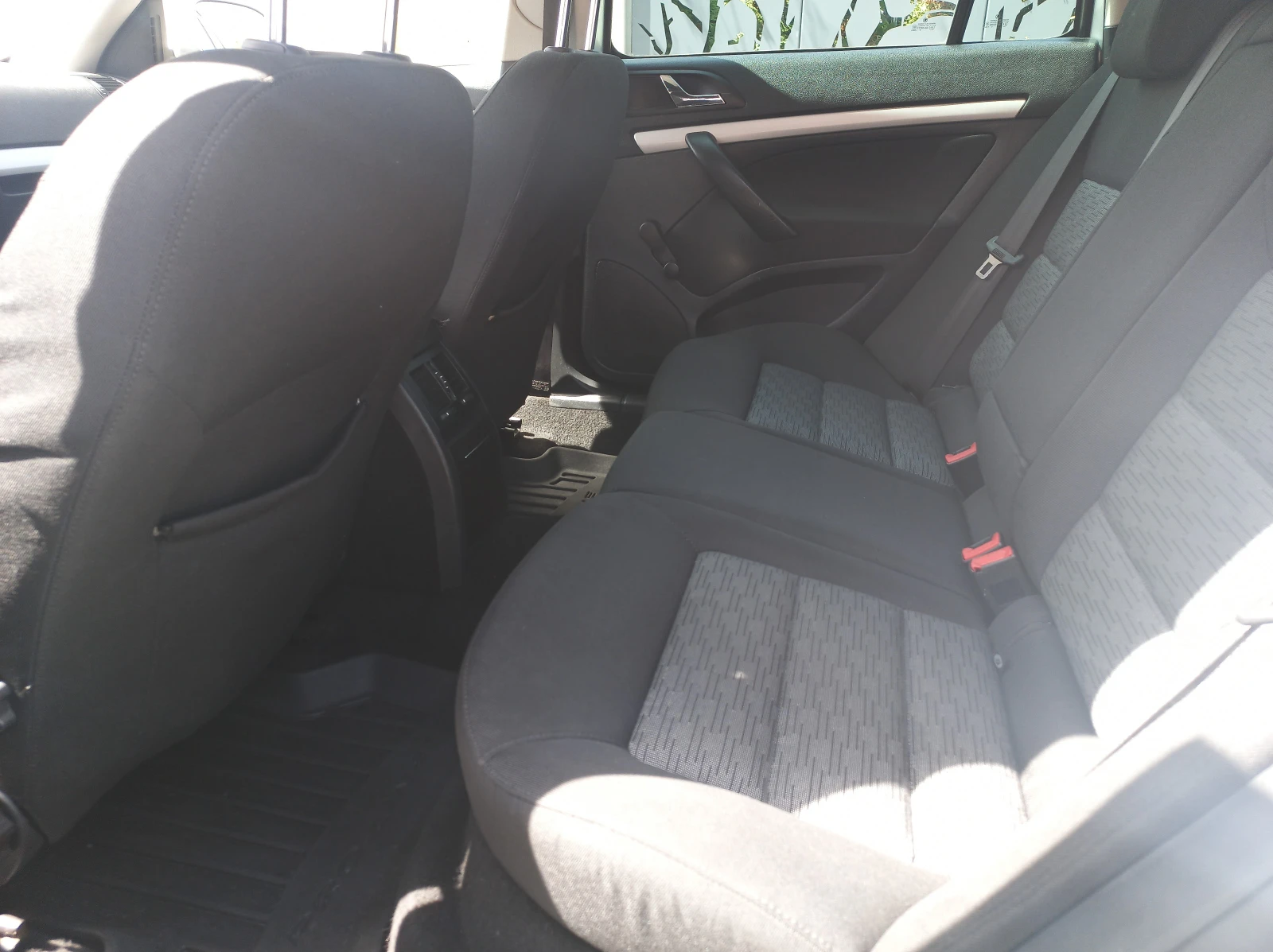 Skoda Octavia MPI, снимка 12 - Автомобили и джипове - 54343846