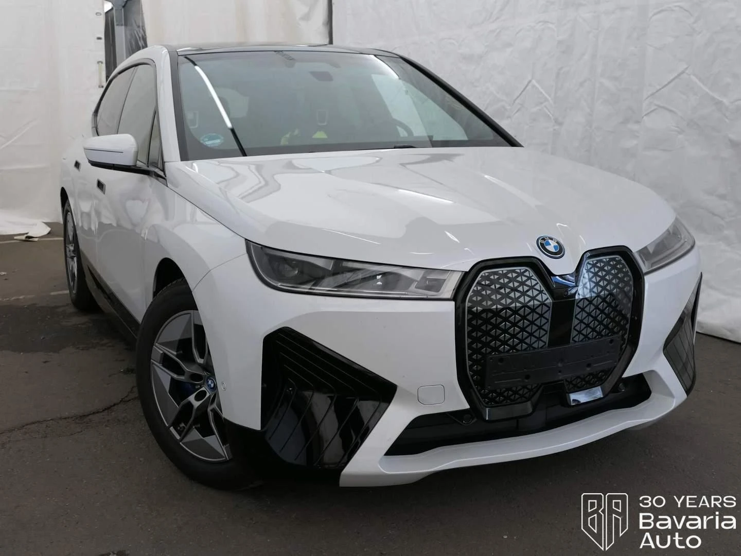 BMW iX 50 xDrive Sport, снимка 4 - Автомобили и джипове - 54345283