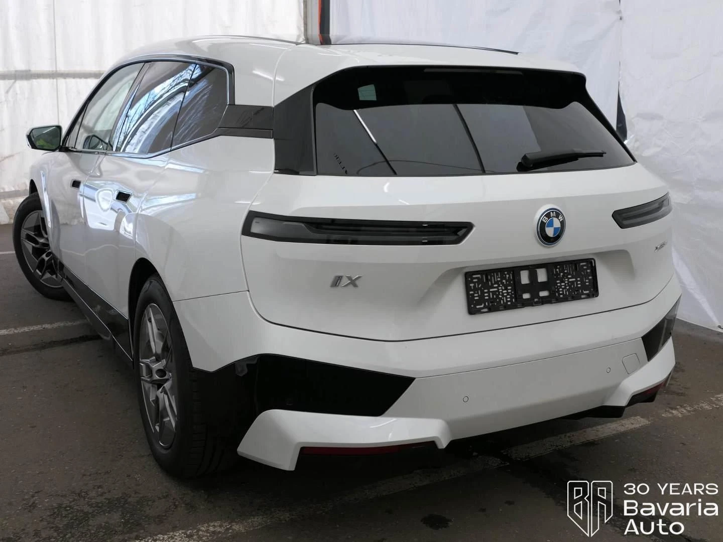 BMW iX 50 xDrive Sport, снимка 2 - Автомобили и джипове - 54345283