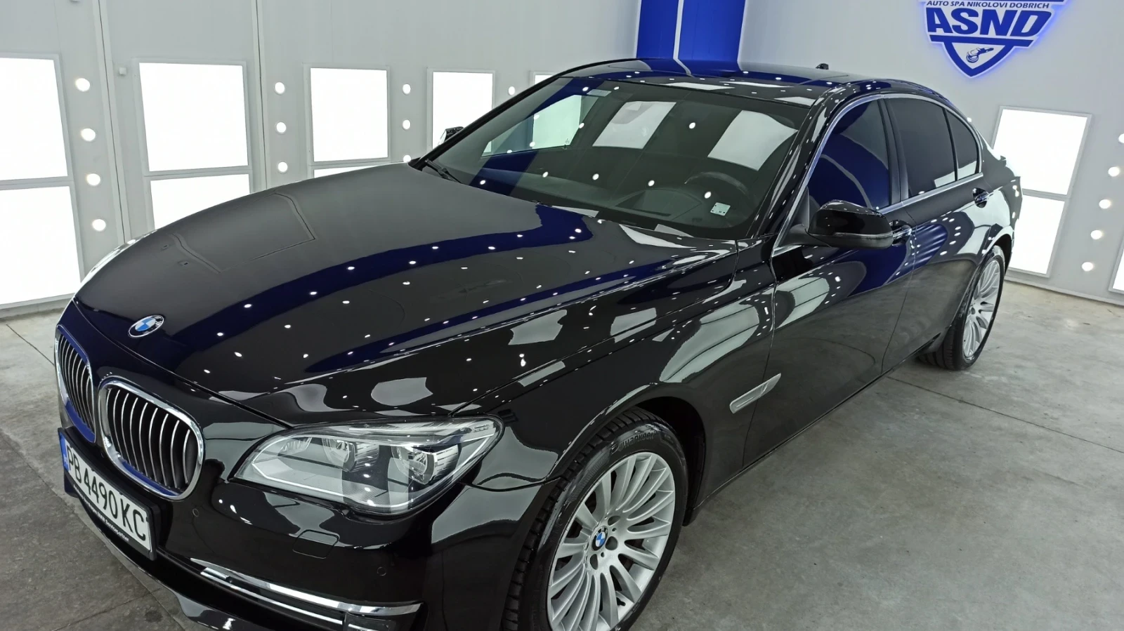BMW 730 Sedan, снимка 4 - Автомобили и джипове - 54378378