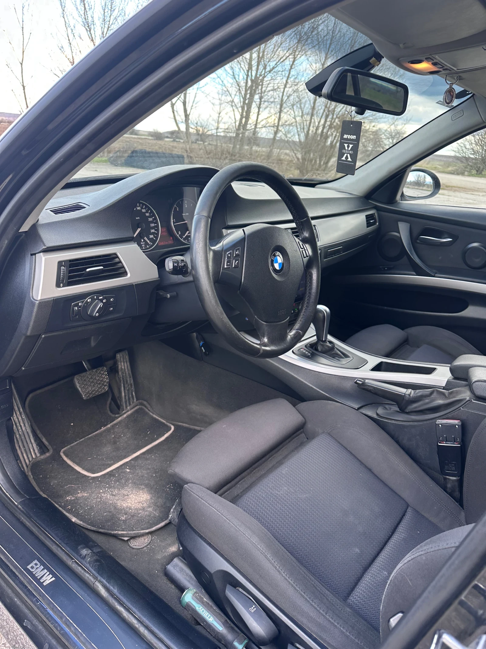 BMW 320, снимка 7 - Автомобили и джипове - 54420528