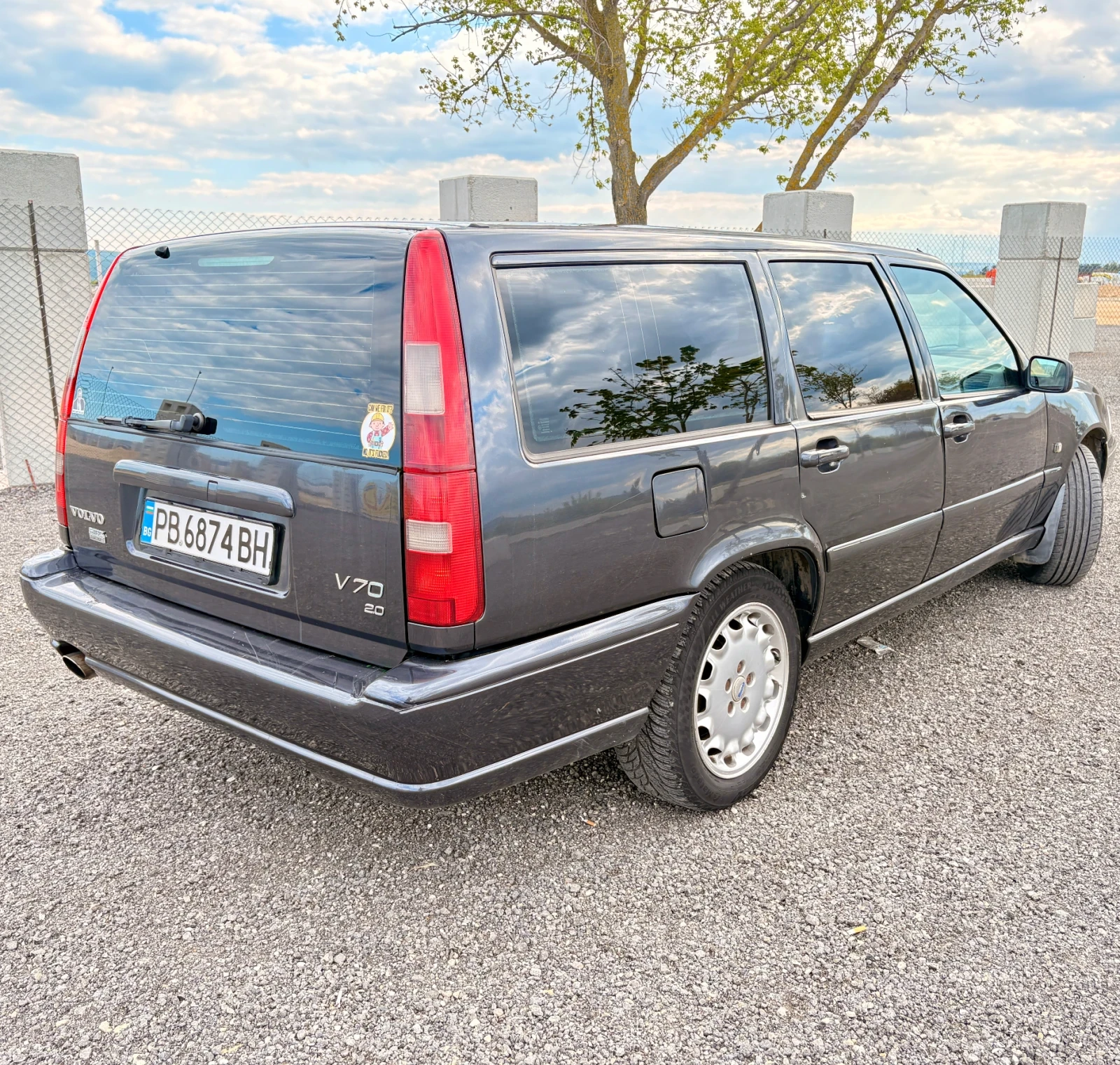Volvo V70 2.0 газ/бензин, снимка 2 - Автомобили и джипове - 54445902