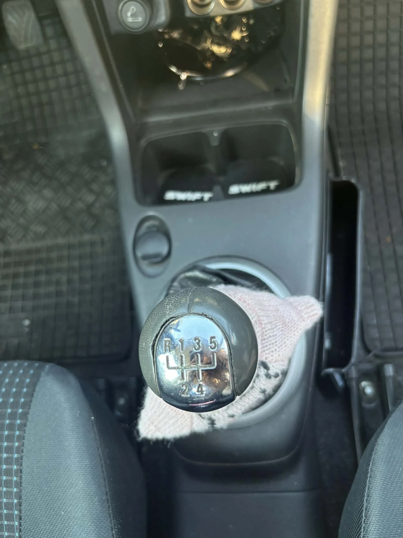 Suzuki Swift, снимка 7 - Автомобили и джипове - 54465415