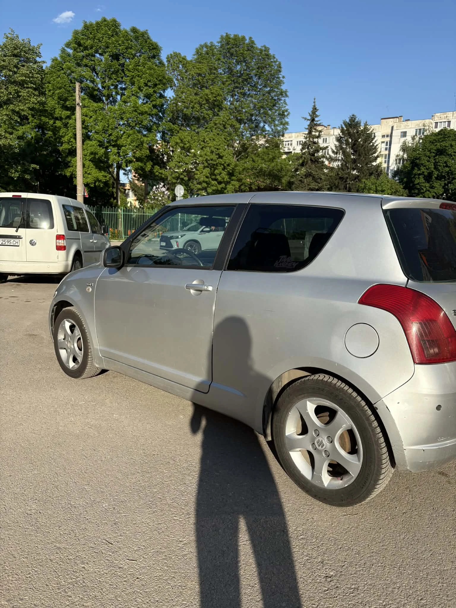 Suzuki Swift, снимка 15 - Автомобили и джипове - 54465415