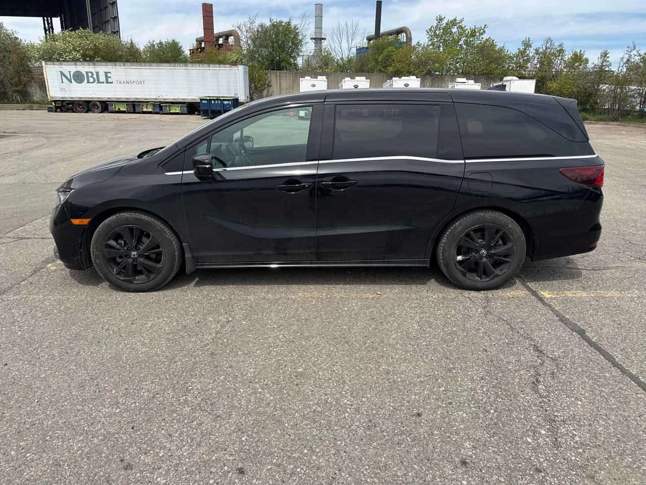 Honda Odyssey * Black Edition * ПОДГРЕВИ * КАМЕРА, снимка 2 - Автомобили и джипове - 54607469