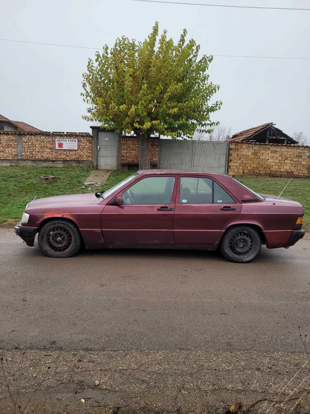 Mercedes-Benz 190 Цяла за части , снимка 17 - Автомобили и джипове - 54847350
