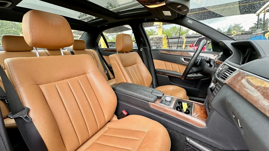 Mercedes-Benz E 500 E 550* 4MATIC* V8 Bi TURBO* КОЖА* ПАНО* ПОДГРЕВ* , снимка 10 - Автомобили и джипове - 54931137
