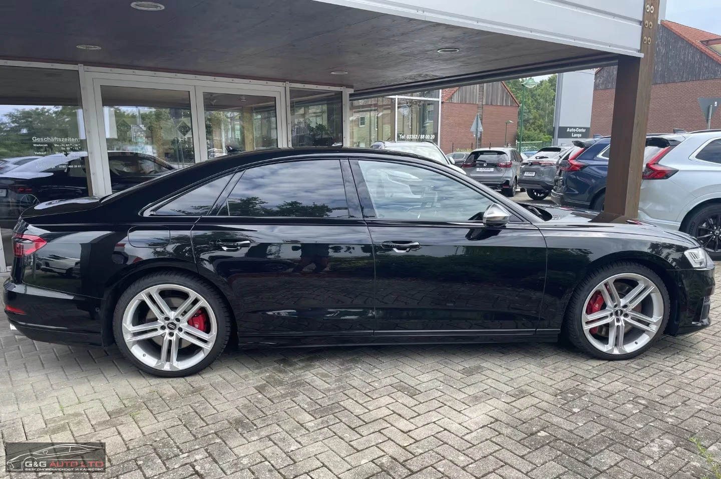 Audi S8 QUTTRO/571HP/HUD/360/PANO/ACC/KLESS/703z, снимка 3 - Автомобили и джипове - 55491506
