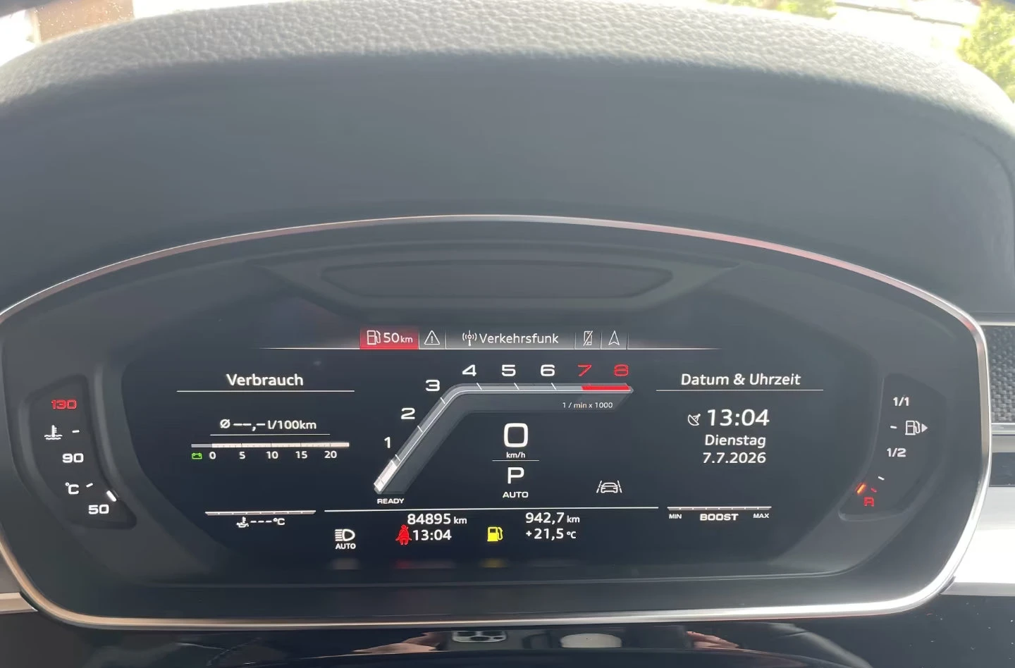 Audi S8 QUTTRO/571HP/HUD/360/PANO/ACC/KLESS/703z, снимка 11 - Автомобили и джипове - 55491506