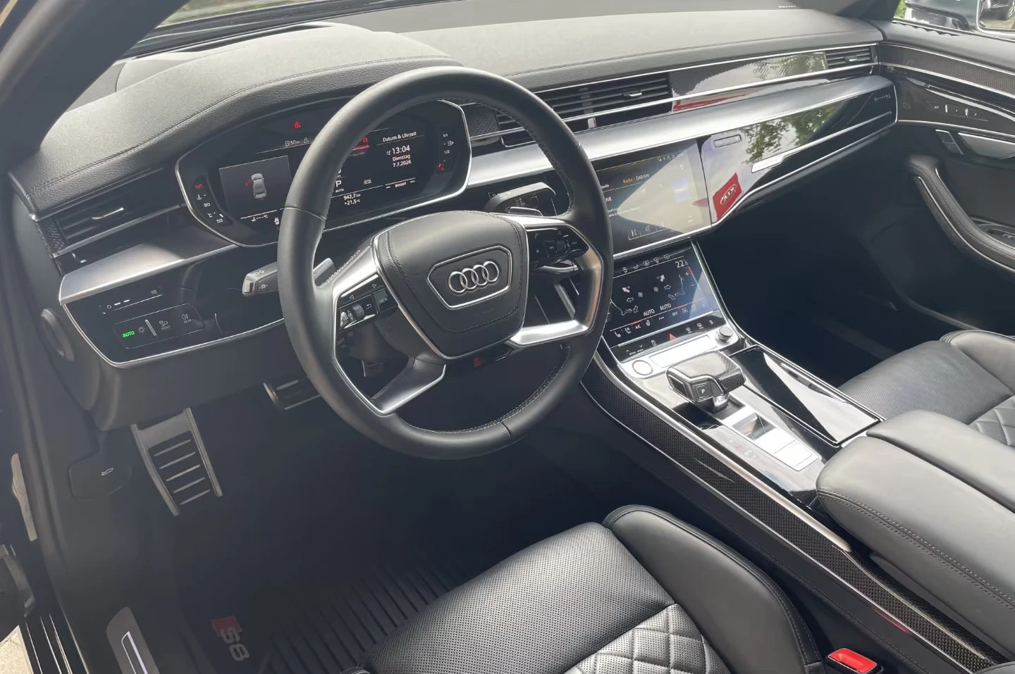 Audi S8 QUTTRO/571HP/HUD/360/PANO/ACC/KLESS/703z, снимка 8 - Автомобили и джипове - 55491506