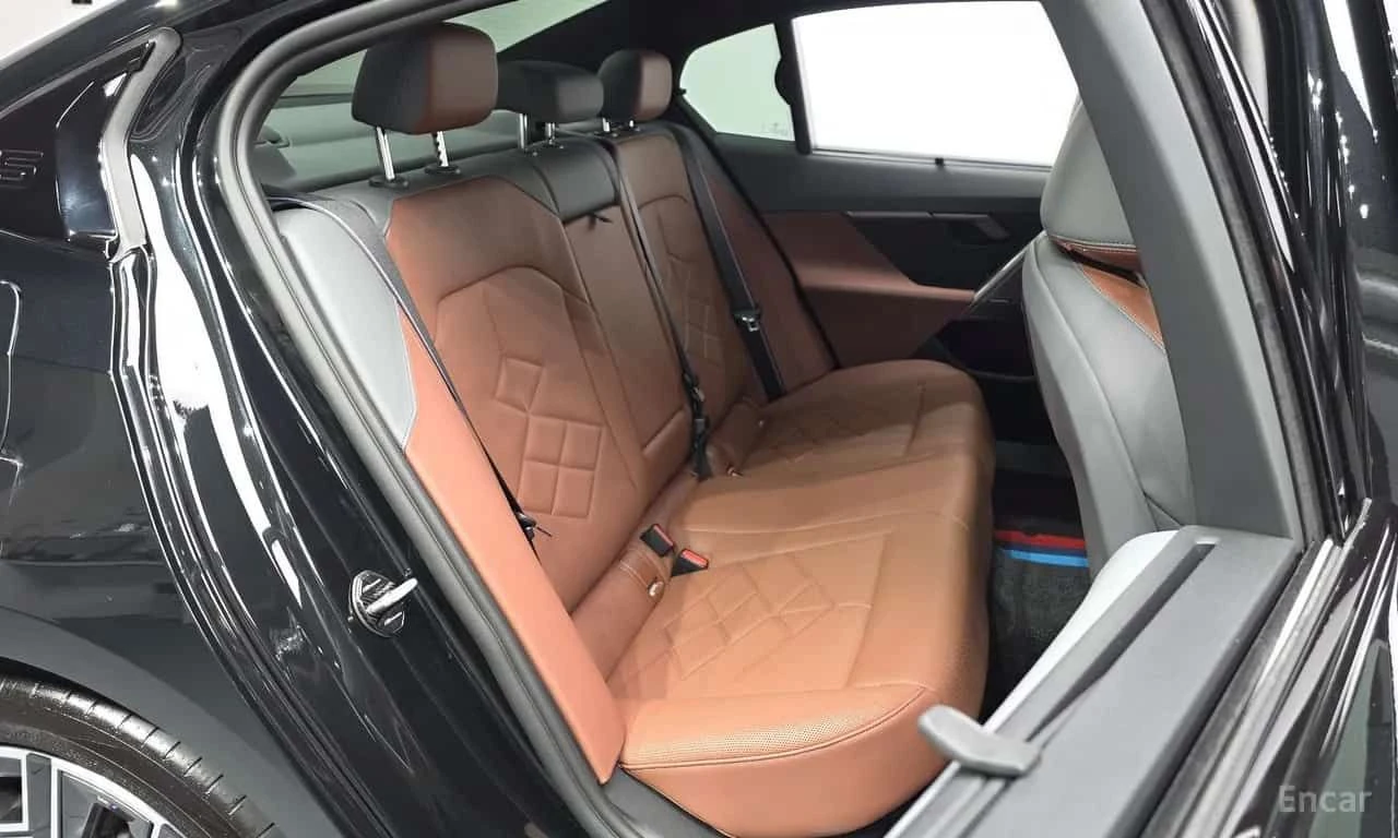 BMW 530  xDrive M Sport Pro Special Edition , снимка 12 - Автомобили и джипове - 55586807