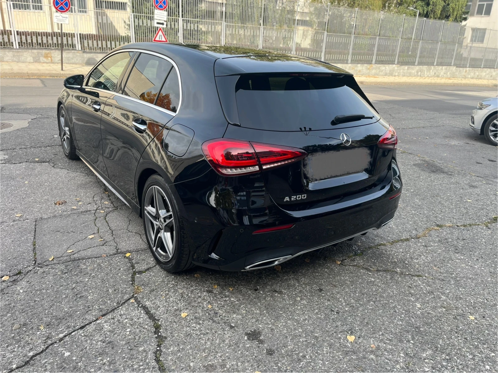Mercedes-Benz A 200 AMG LINE- LED, снимка 5 - Автомобили и джипове - 55661014