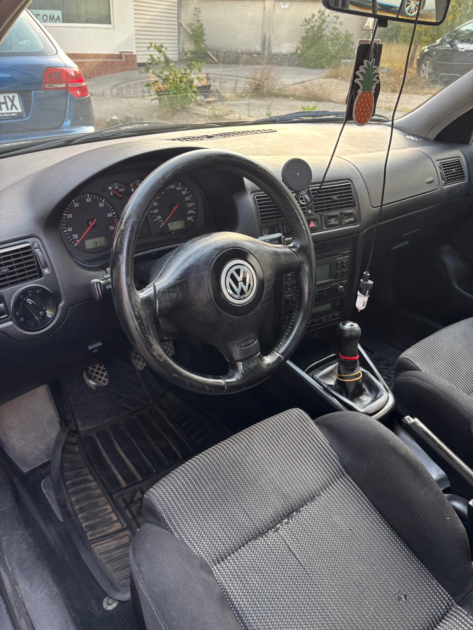 VW Golf 1.8 20V 125Hp, снимка 11 - Автомобили и джипове - 55931606