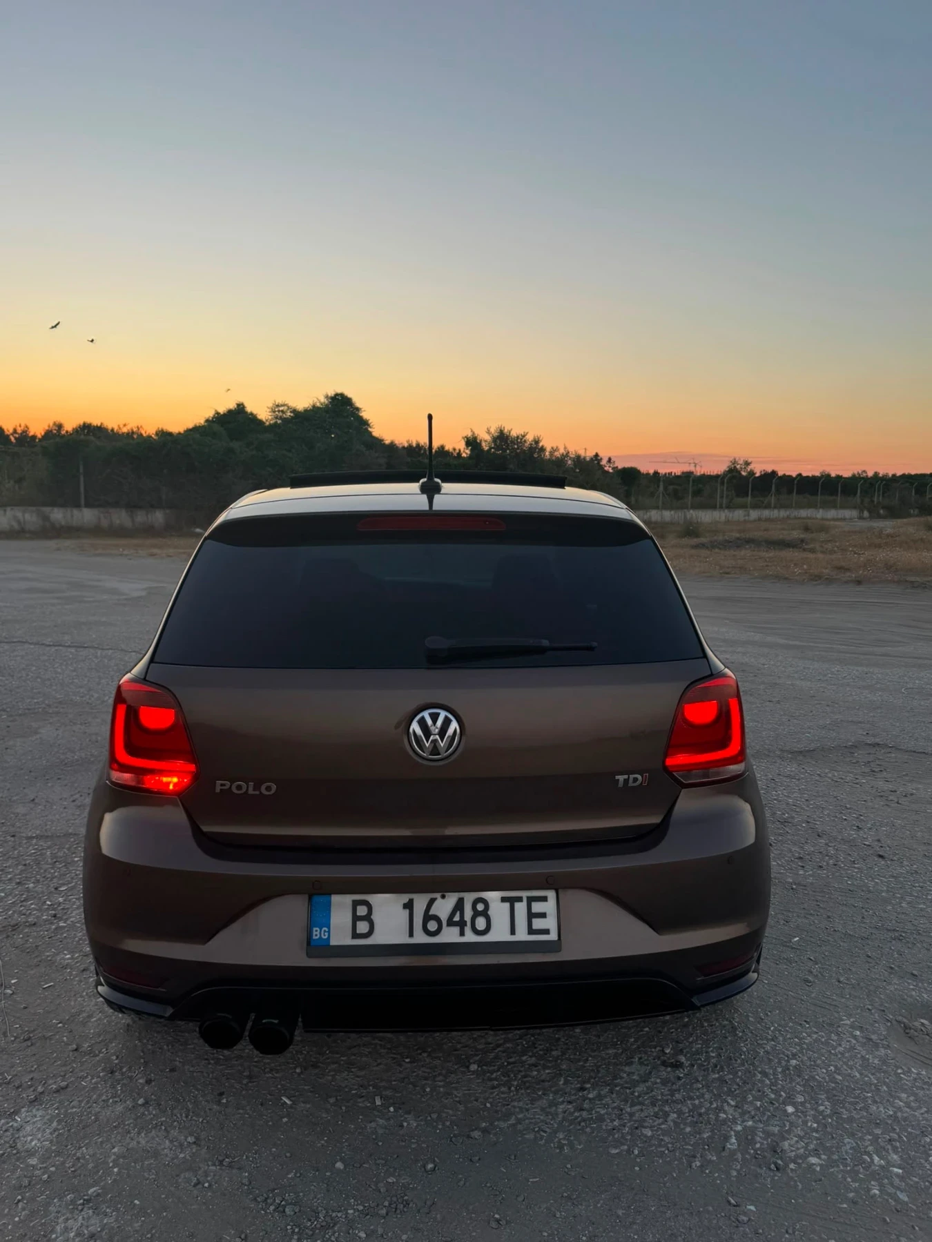 VW Polo 1.6 TDI, снимка 7 - Автомобили и джипове - 55960861