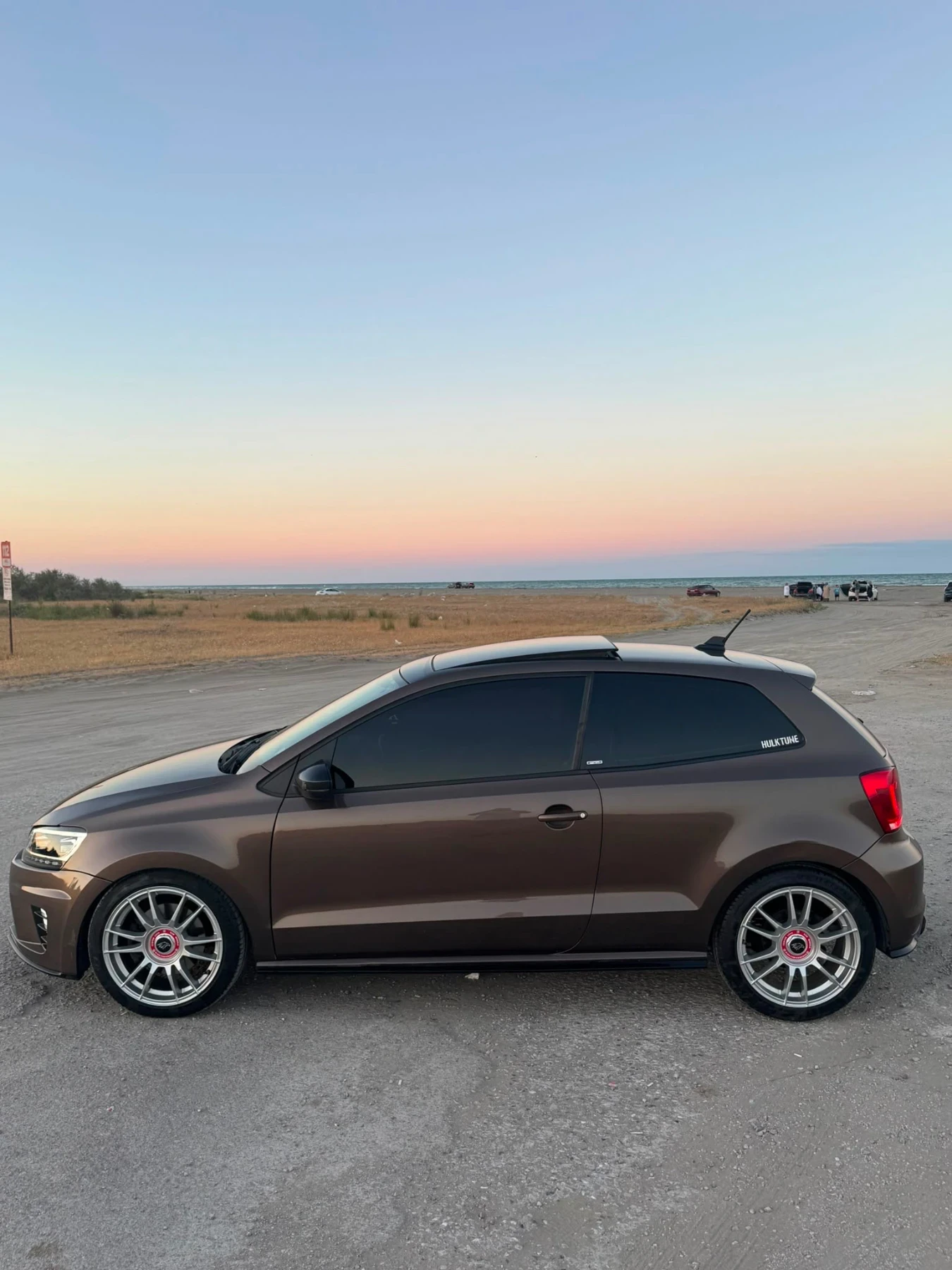 VW Polo 1.6 TDI, снимка 4 - Автомобили и джипове - 55960861