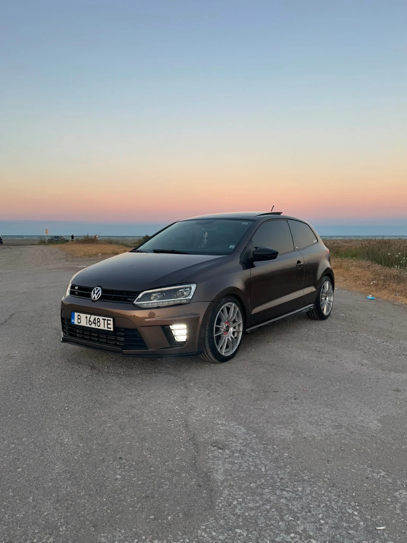 VW Polo 1.6 TDI, снимка 2 - Автомобили и джипове - 55960861