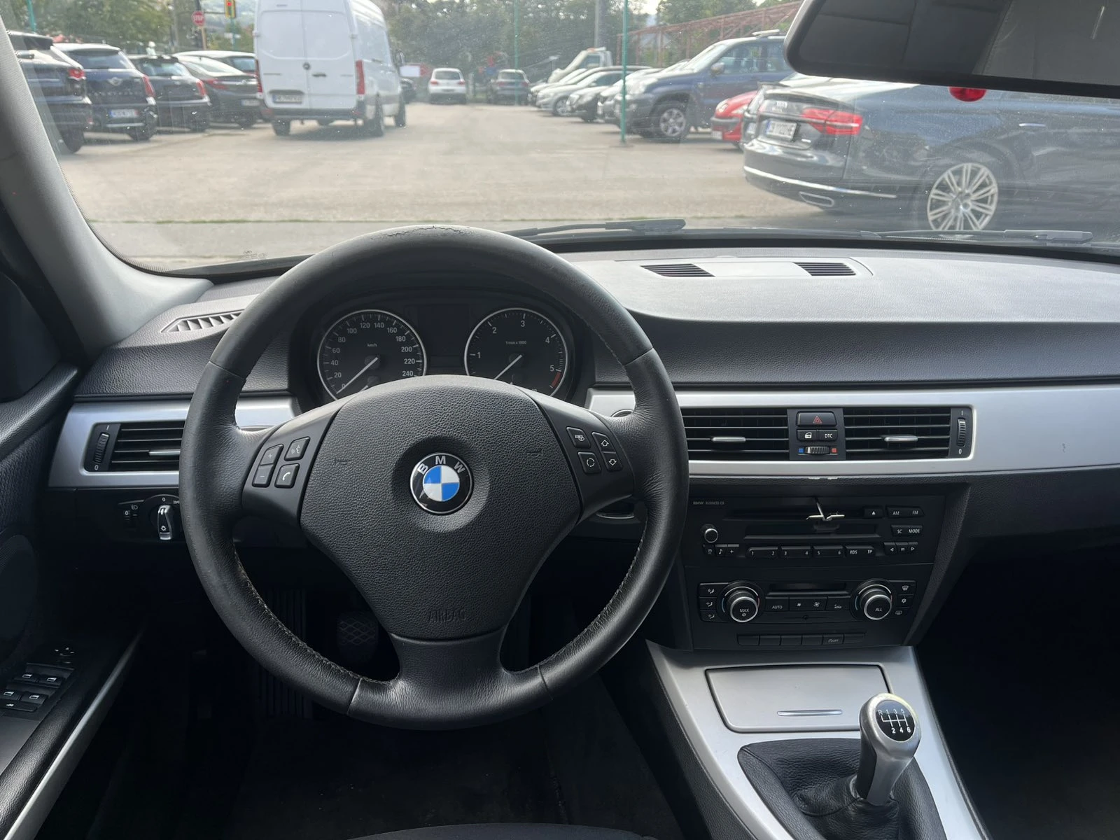 BMW 318 2.0 DISEL, снимка 13 - Автомобили и джипове - 56018106