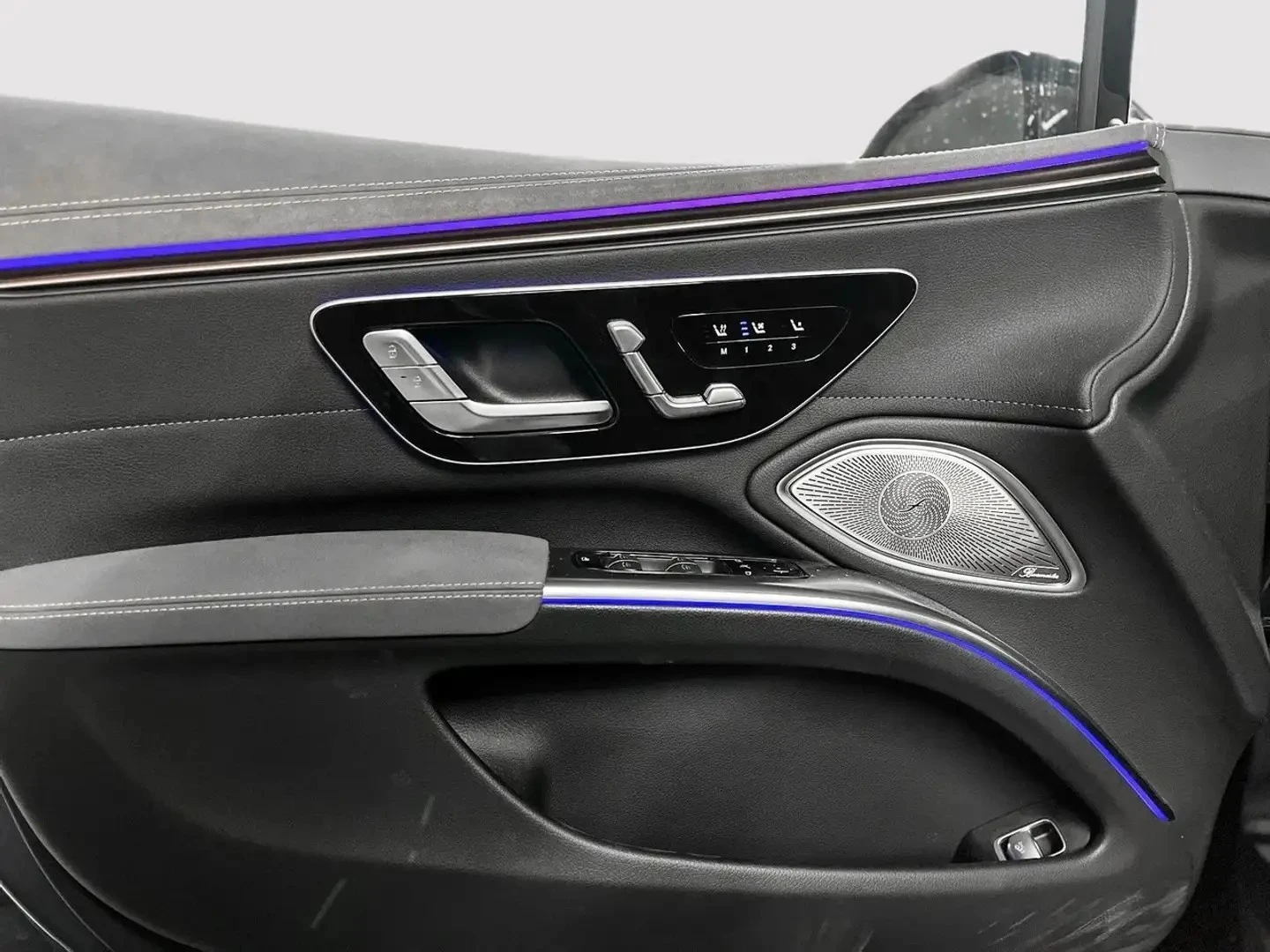 Mercedes-Benz EQS 450 4MATIC Premium & Night Package, снимка 8 - Автомобили и джипове - 56078959