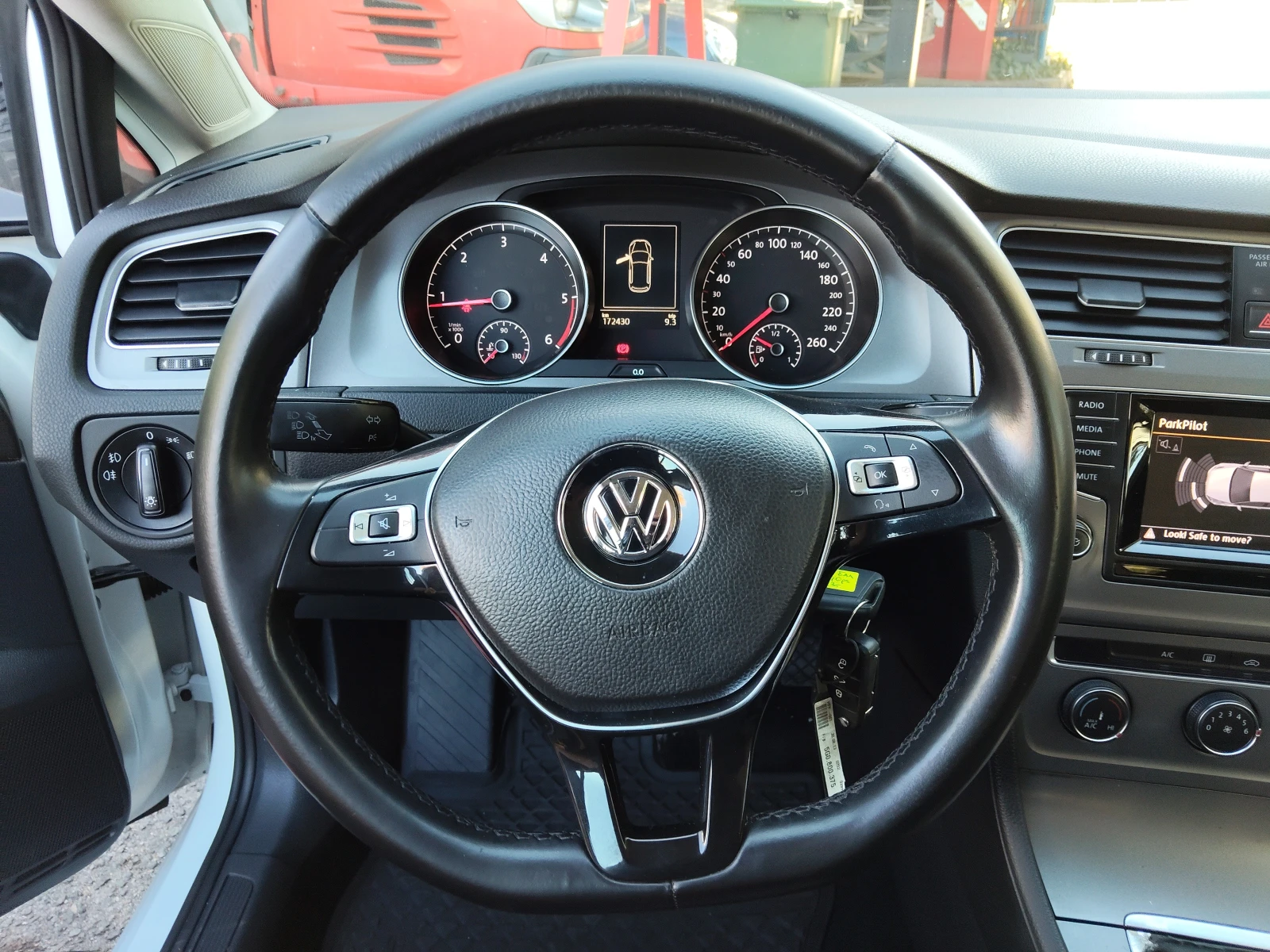 VW Golf 7 1, 6TDI BLUEMOTION, снимка 8 - Автомобили и джипове - 56347975