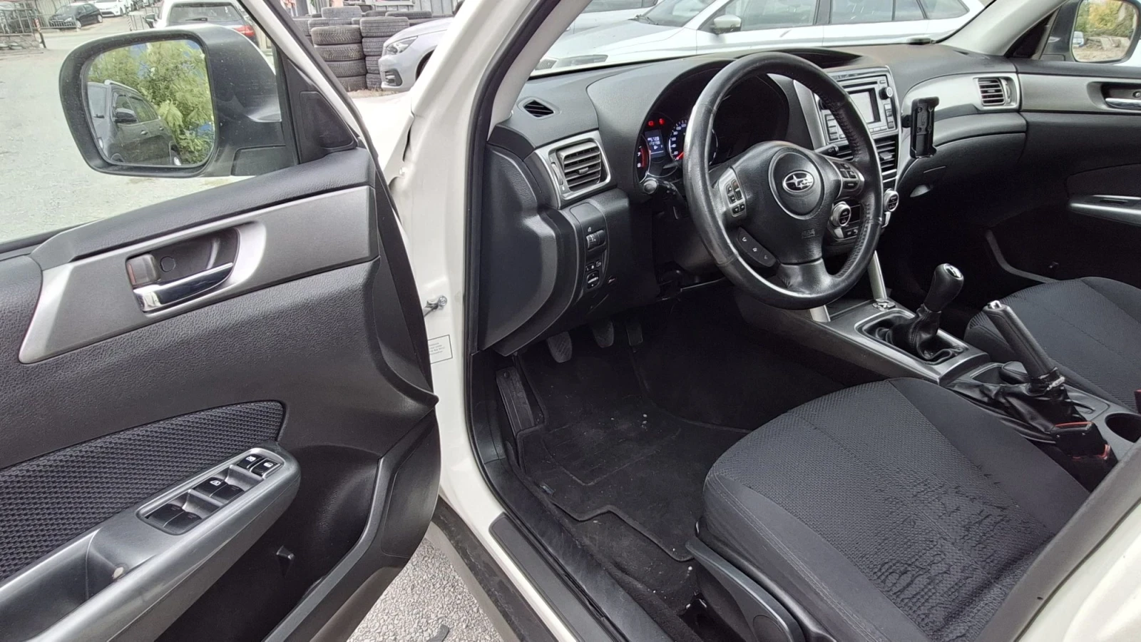 Subaru Forester 2.0i Facelift 150kc, снимка 9 - Автомобили и джипове - 56743589