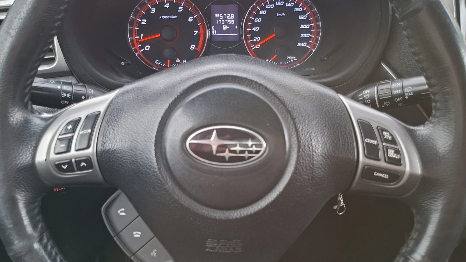 Subaru Forester 2.0i Facelift 150kc, снимка 10 - Автомобили и джипове - 56743589