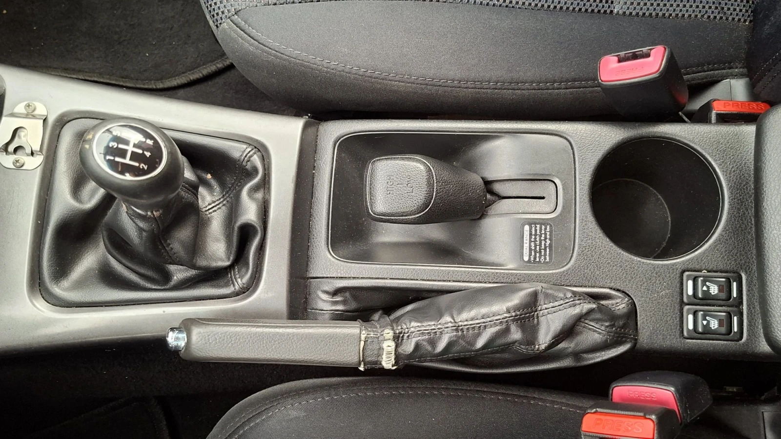 Subaru Forester 2.0i Facelift 150kc, снимка 13 - Автомобили и джипове - 56743589