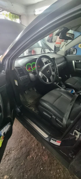 Обява за продажба на Chevrolet Captiva 2.4 бен.газ.4х4 ~9 000 лв. - изображение 3