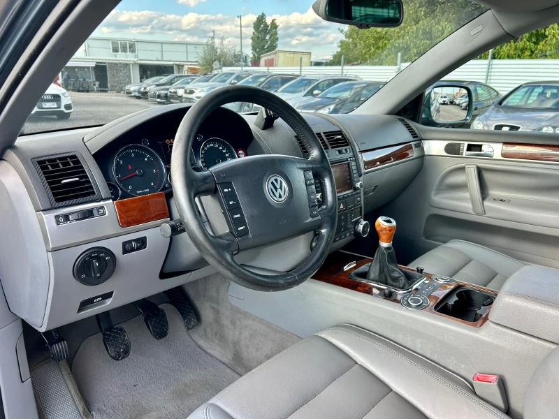 VW Touareg Navi* Xenon* Full, снимка 9 - Автомобили и джипове - 47221617