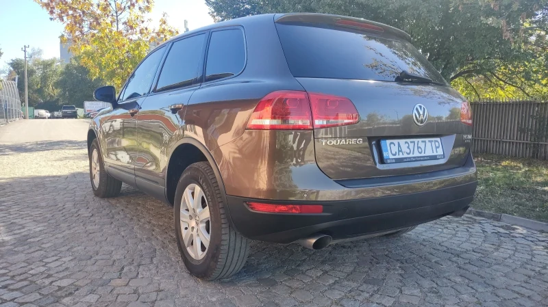 VW Touareg 3.0 TDI 1 собственик, снимка 6 - Автомобили и джипове - 47545261