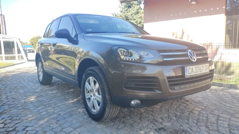 VW Touareg 3.0 TDI 1 собственик, снимка 3 - Автомобили и джипове - 47545261