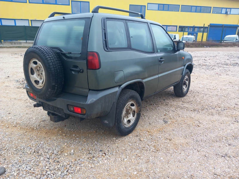 Nissan Terrano 4x4 бензин , снимка 6 - Автомобили и джипове - 49483798