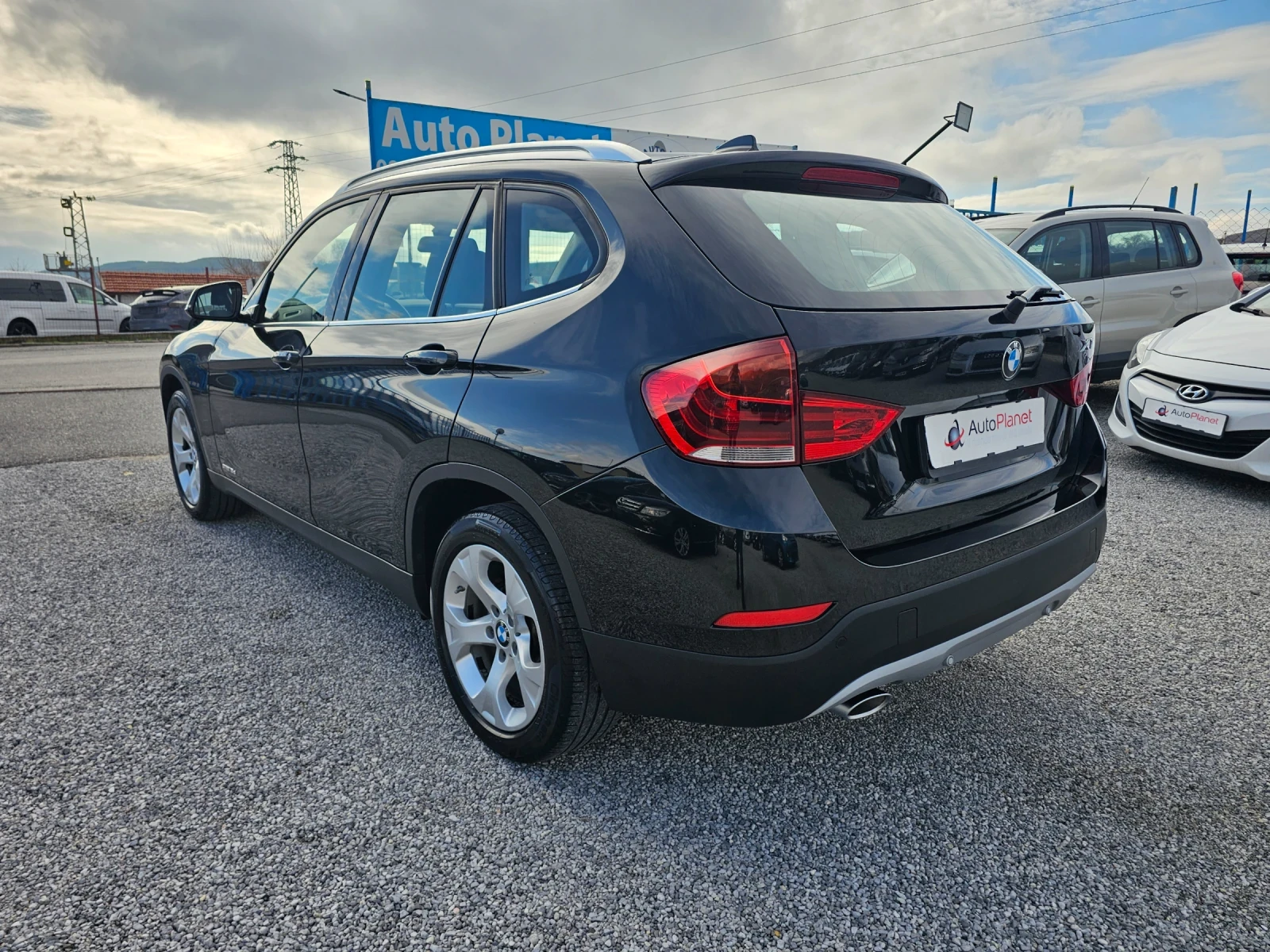 BMW X1 2.0D  SDRIVE18D - изображение 4