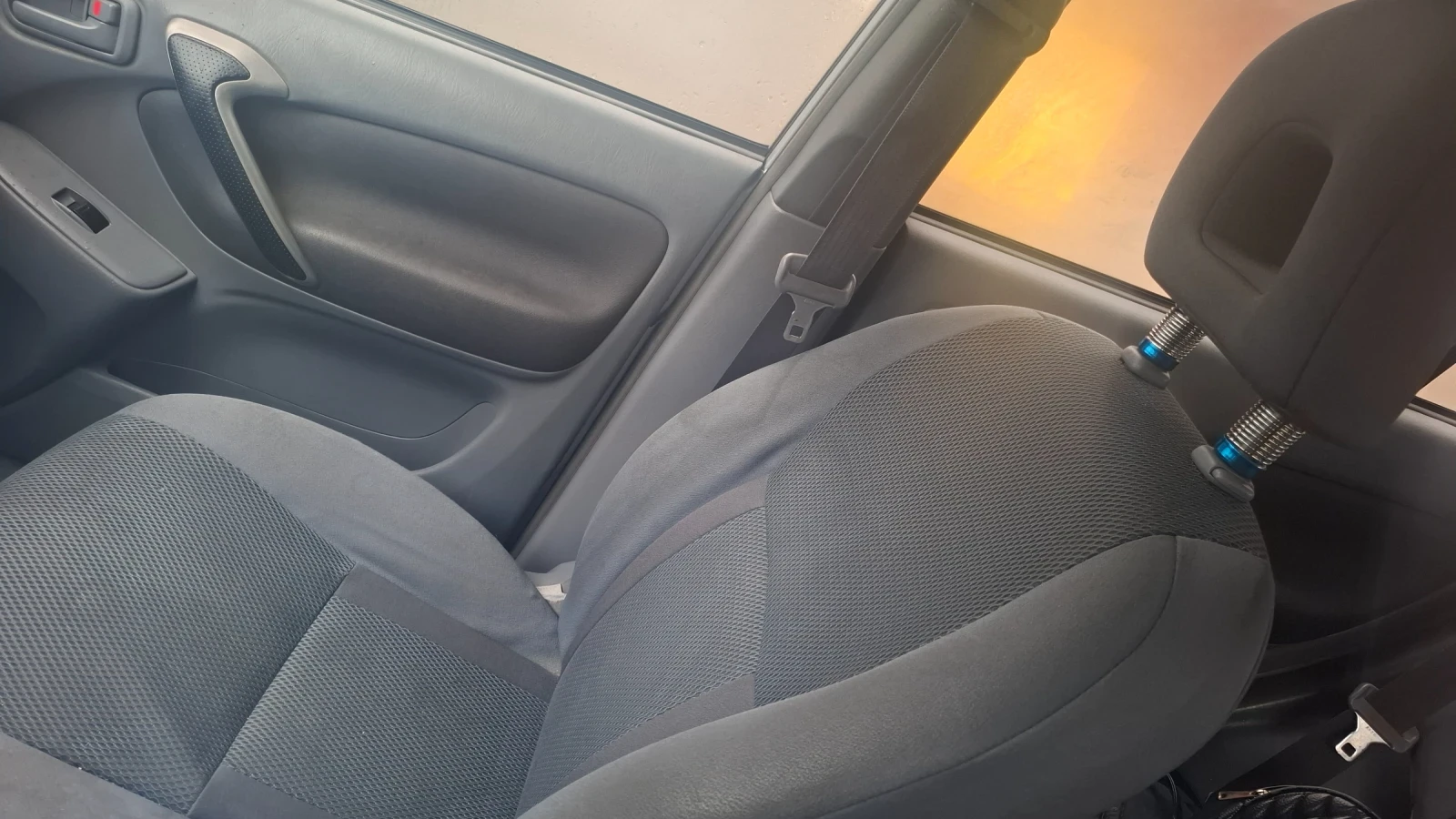 Toyota Rav4 VVTI  - изображение 7