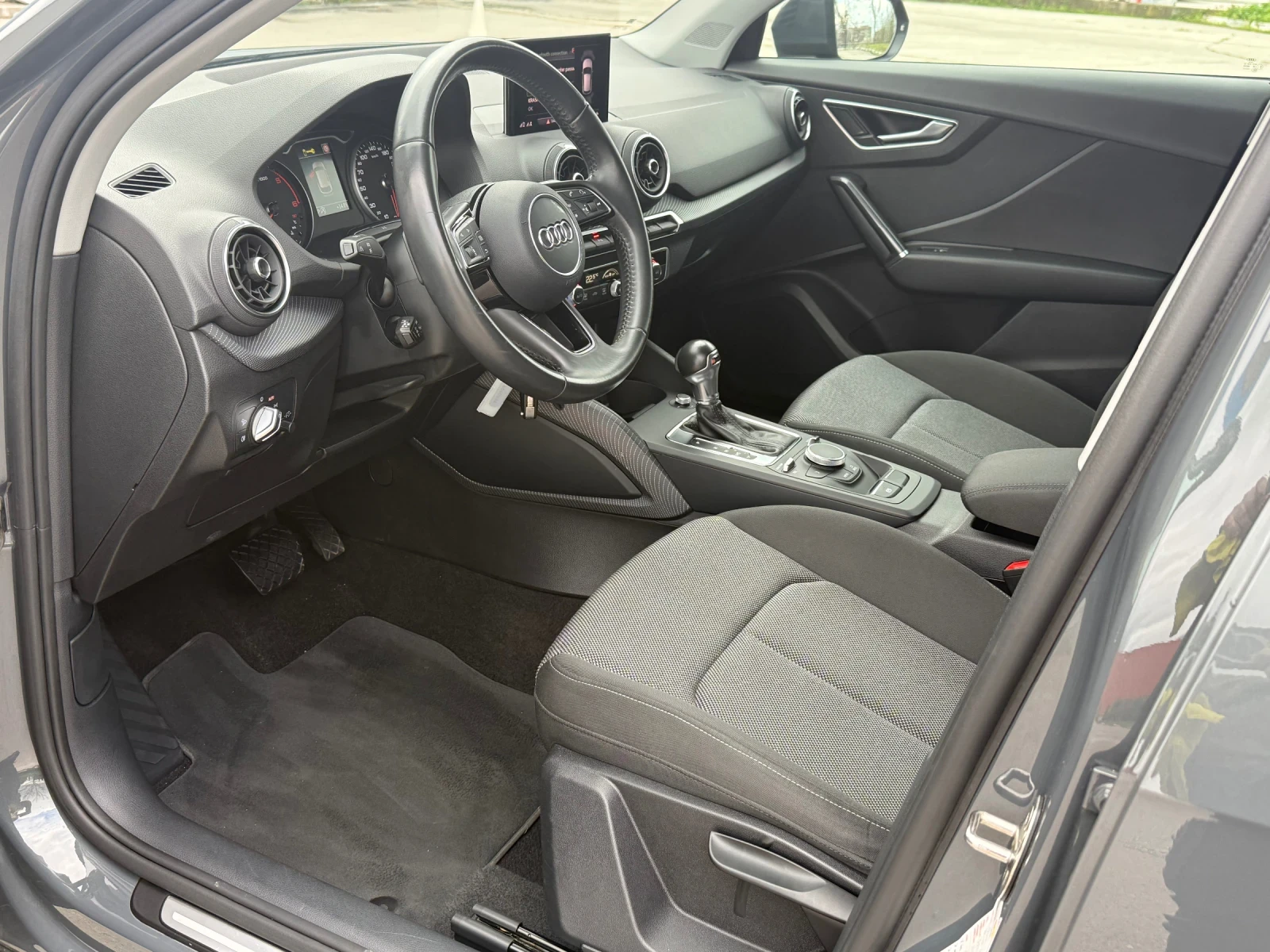 Audi Q2 1.6TDI Stronic 103700км Фул Лед, снимка 7 - Автомобили и джипове - 54087615