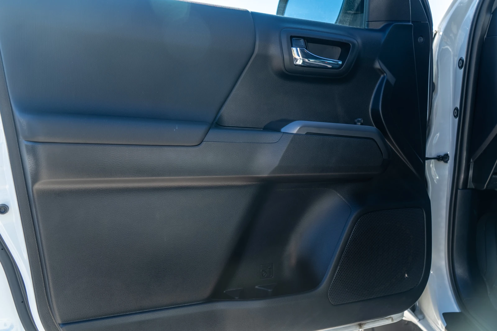 Toyota Tacoma 3.5 = V6 = 4X4 = 2021 = 37000KM = ЛИЗИНГ, снимка 15 - Автомобили и джипове - 54114388