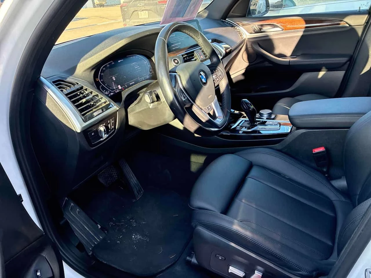 BMW X3 * xDrive30e * ПОДГРЕВ* PANO* KEYLESS* , снимка 5 - Автомобили и джипове - 54477259