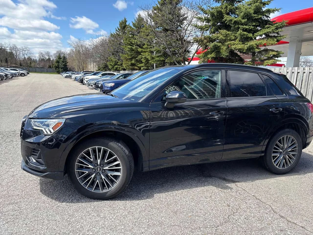 Audi Q3 | DISTRONIC | ПОДГРЕВ | CARFAX | АВТОКРЕДИТ | , снимка 2 - Автомобили и джипове - 54613458