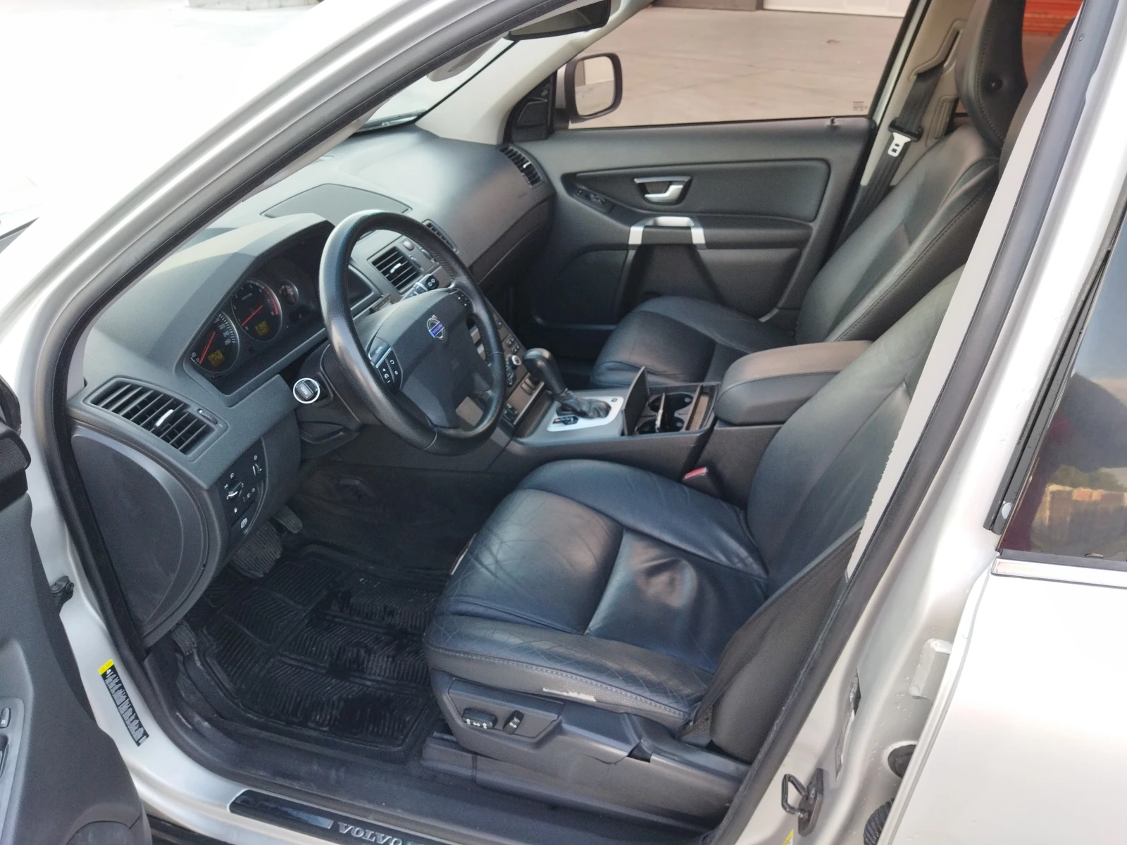 Volvo Xc90 3.2 AWD 7места, снимка 9 - Автомобили и джипове - 54670496