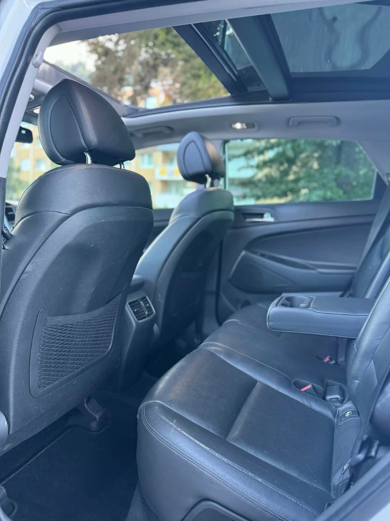 Hyundai Tucson 2.0 VERTEX 4x4, снимка 8 - Автомобили и джипове - 55571020